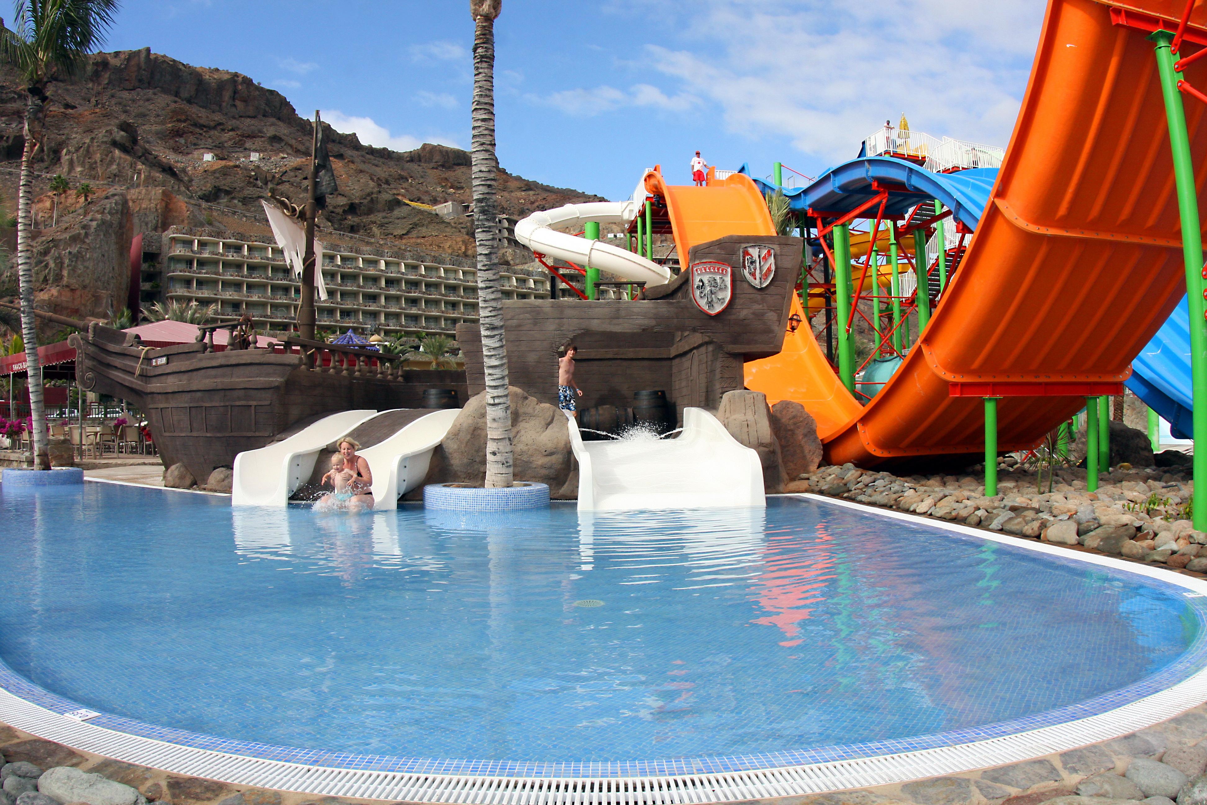 Hotel Livvo Lago Taurito & Aquapark 외부 사진
