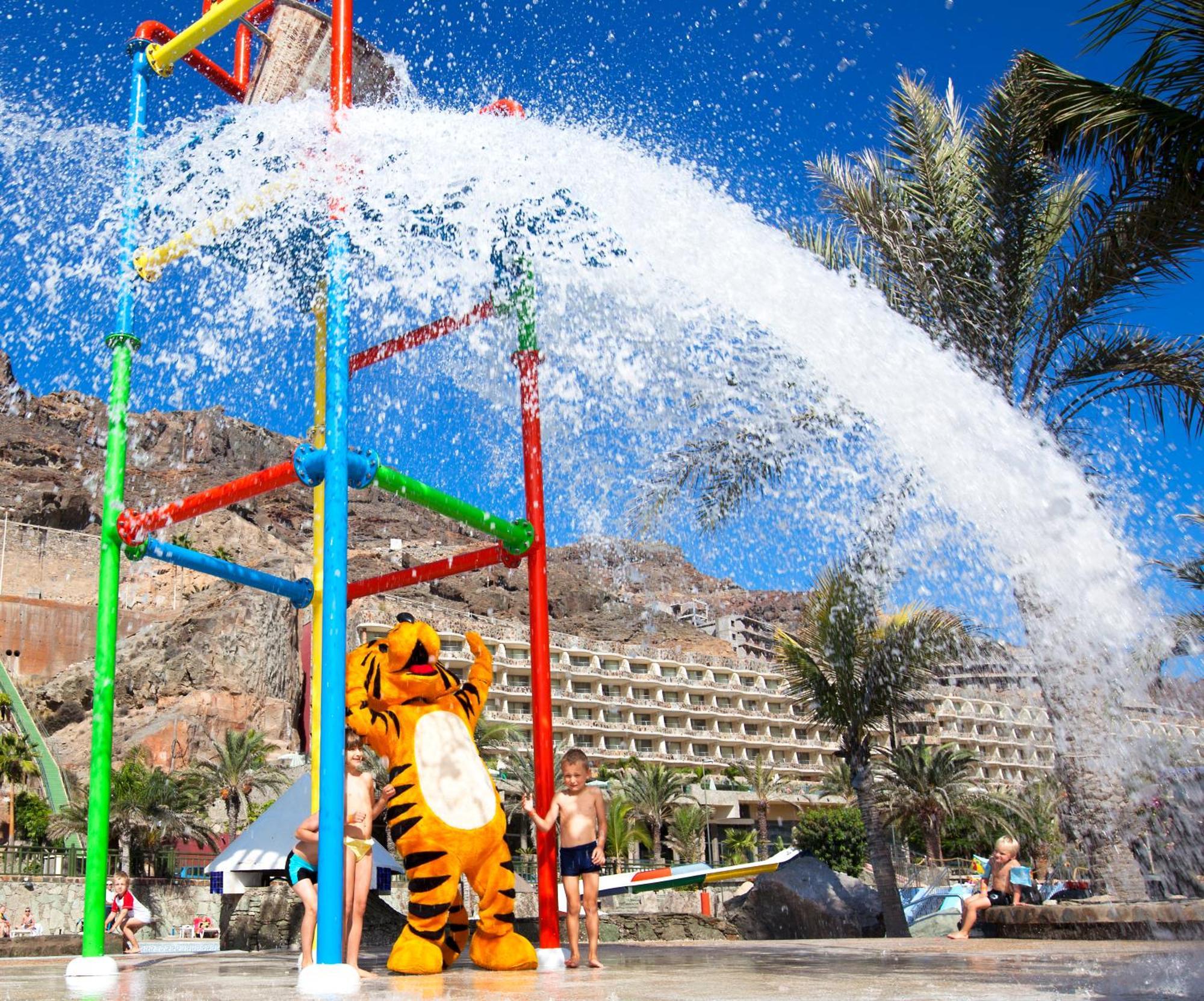 Hotel Livvo Lago Taurito & Aquapark 외부 사진